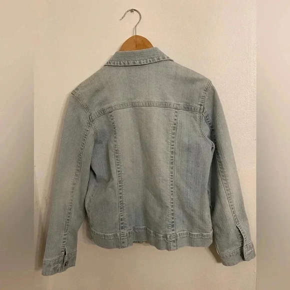 Chicos Platinum Light Wash Denim Button Down Casual Jean Jacket 0 Small - Picture 3 of 4